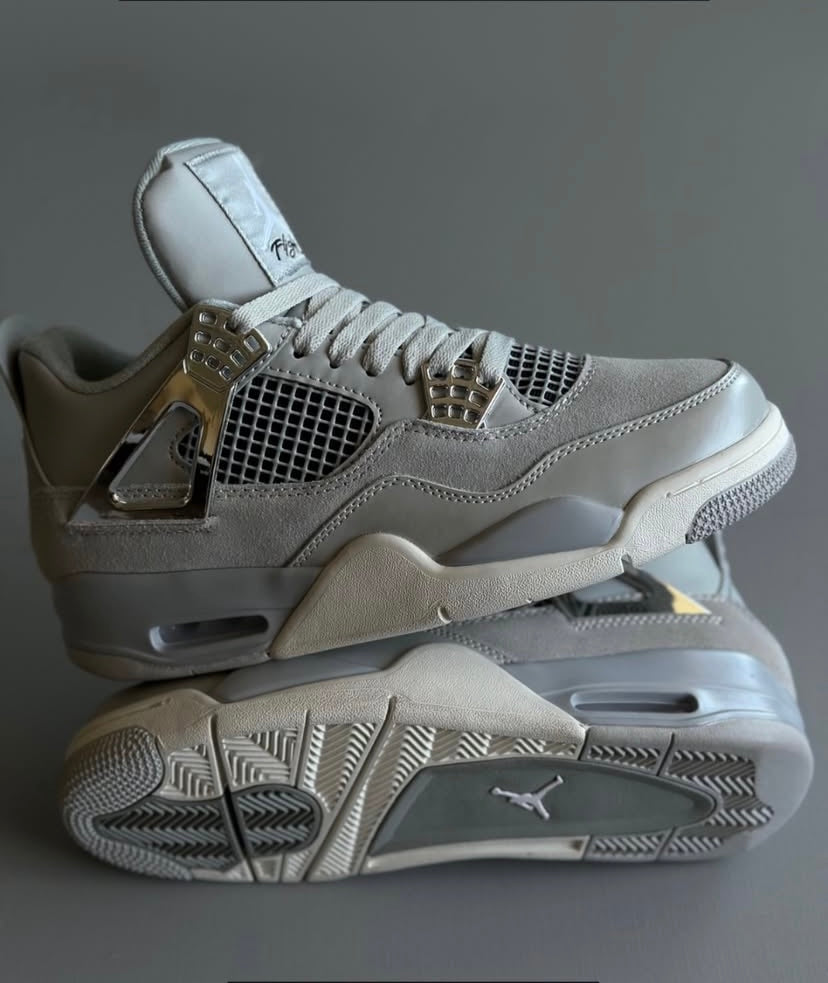 Retro 4 Frozen Momments