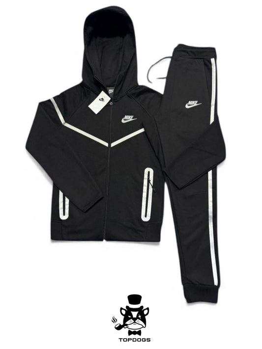 Nike Tech Fleece