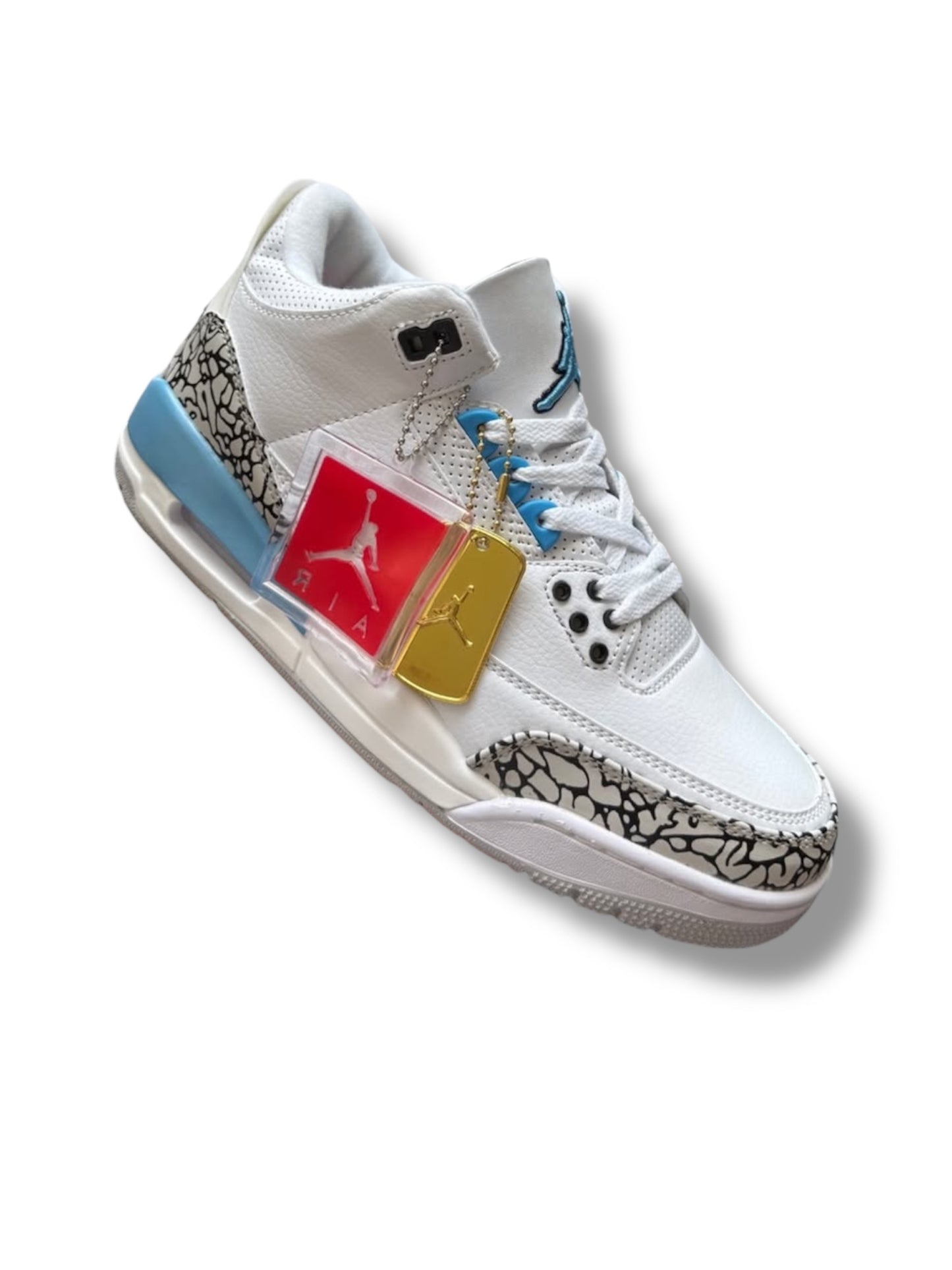 Air Jordan 3 Retro “UNC”