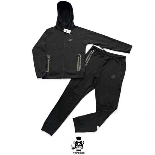 Conjunto Nike Tech Fleece