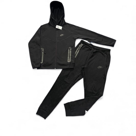 Conjunto Nike Tech Fleece