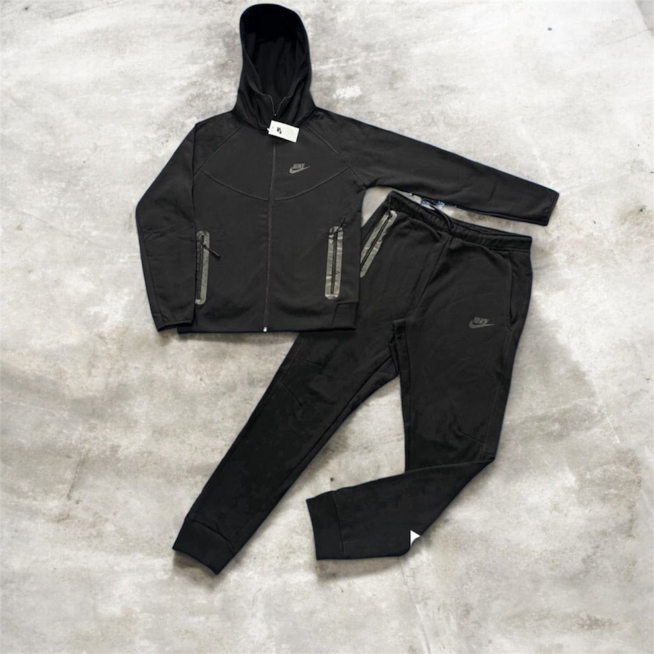 Conjunto Nike Tech Fleece